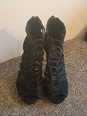 Michael kors Clarissa Black Strappy Lace-Up Women's Heels Size 6